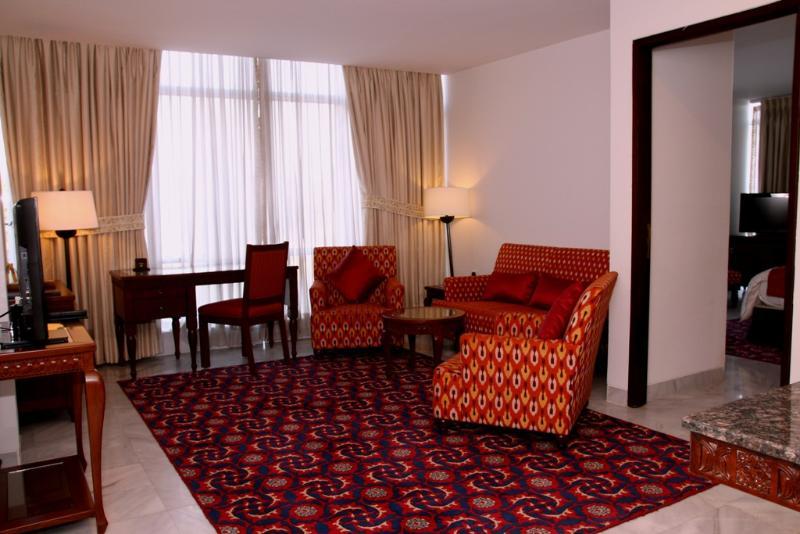 Dushanbe Serena Hotel Exterior foto
